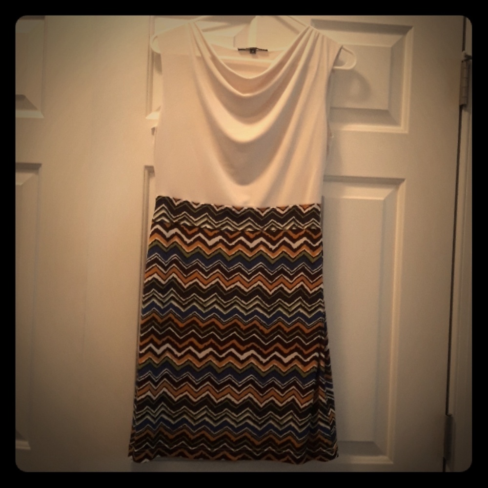 Isabella DeMarco for Tahari Levine dress